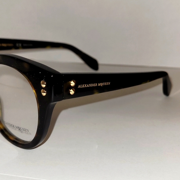New Alexander Mqueen women's eyeglasses  frame 😍  ❤️ - Picture 2 of 8